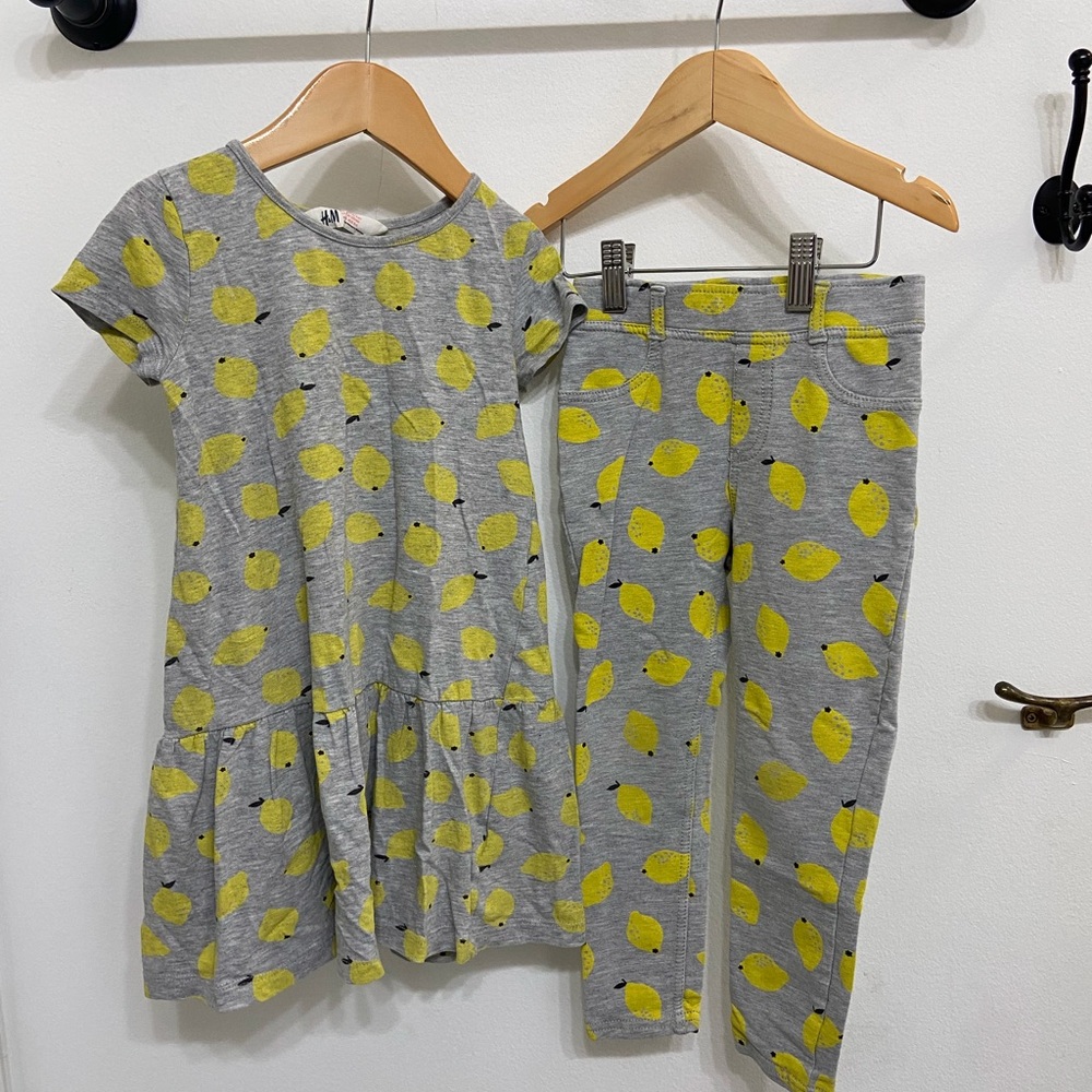 H&M Toddler Girls Gray and Yellow Lemons Print Shirt Dress & Pant
